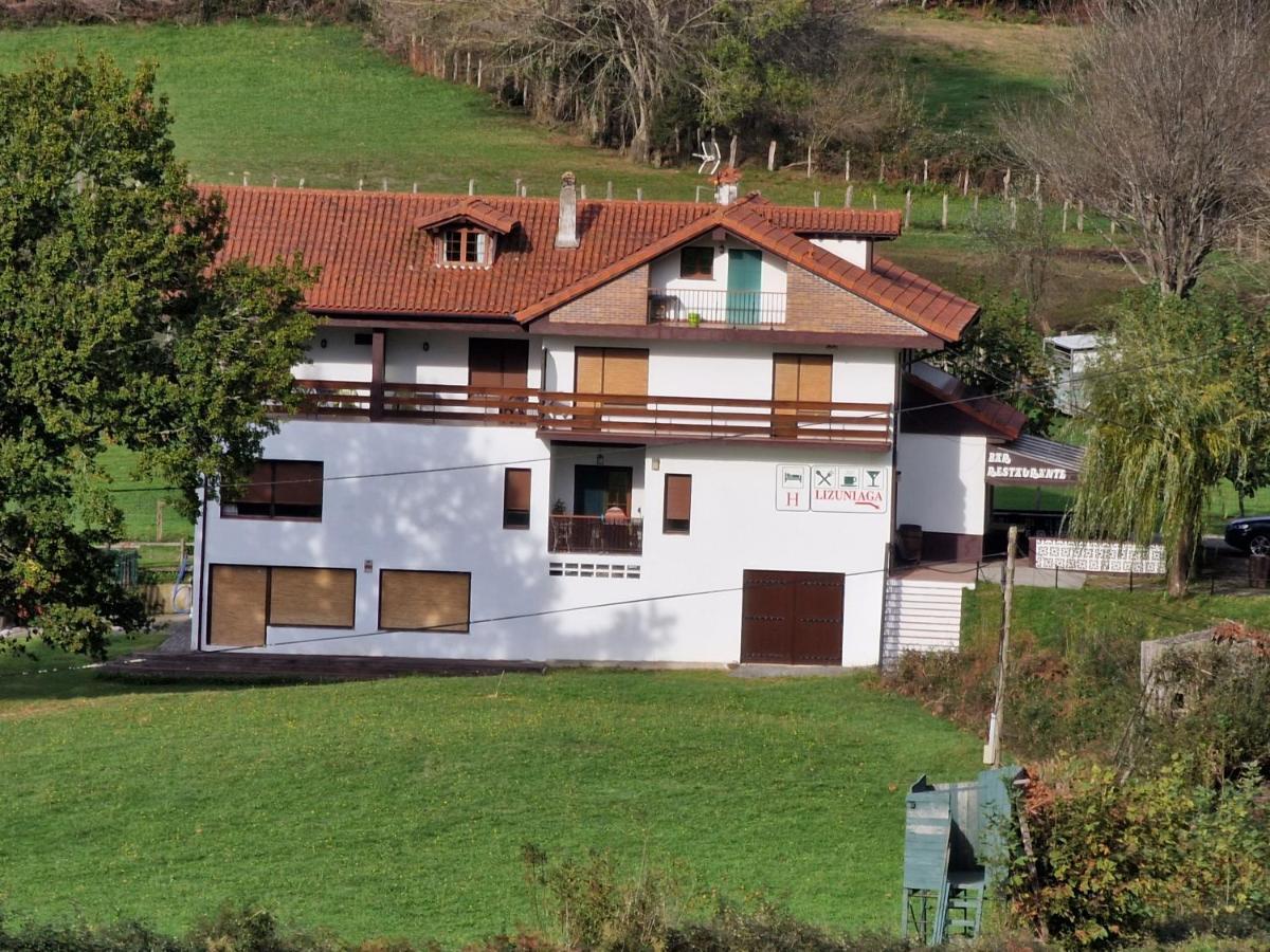 Hostal Lizuniaga Bera  Exterior photo